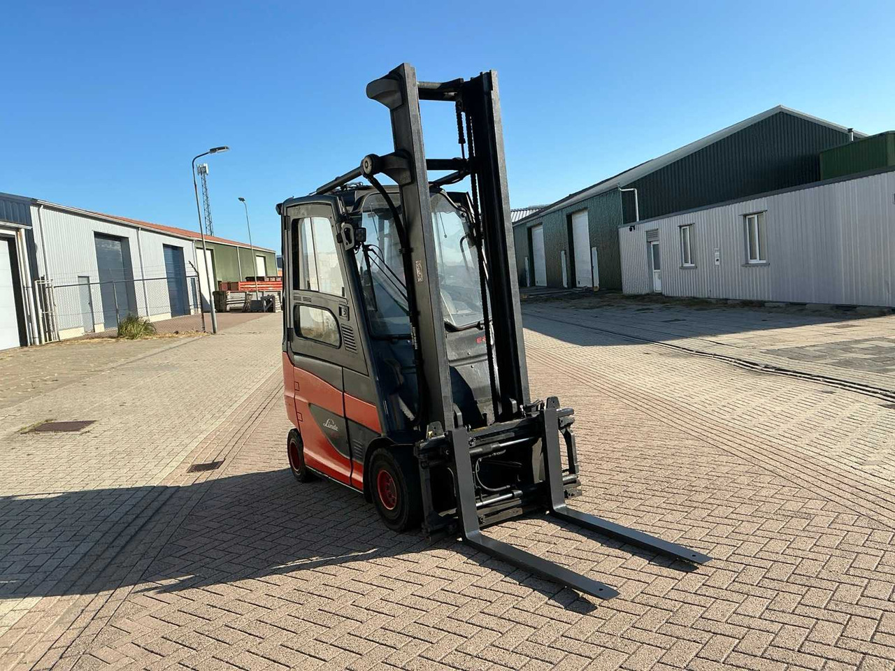 2017 LINDE E25PH-01/600 FORKLIFT - מלגזה: תמונה 4 2017 LINDE E25PH-01/600 FORKLIFT - מלגזה: תמונה 4