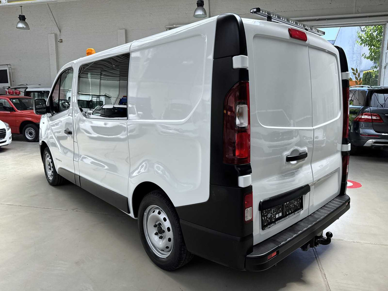 2017 RENAULT TRAFIC DOUBLE CAB 92.000KM - כלי רכב מסחרי: תמונה 3 2017 RENAULT TRAFIC DOUBLE CAB 92.000KM - כלי רכב מסחרי: תמונה 3