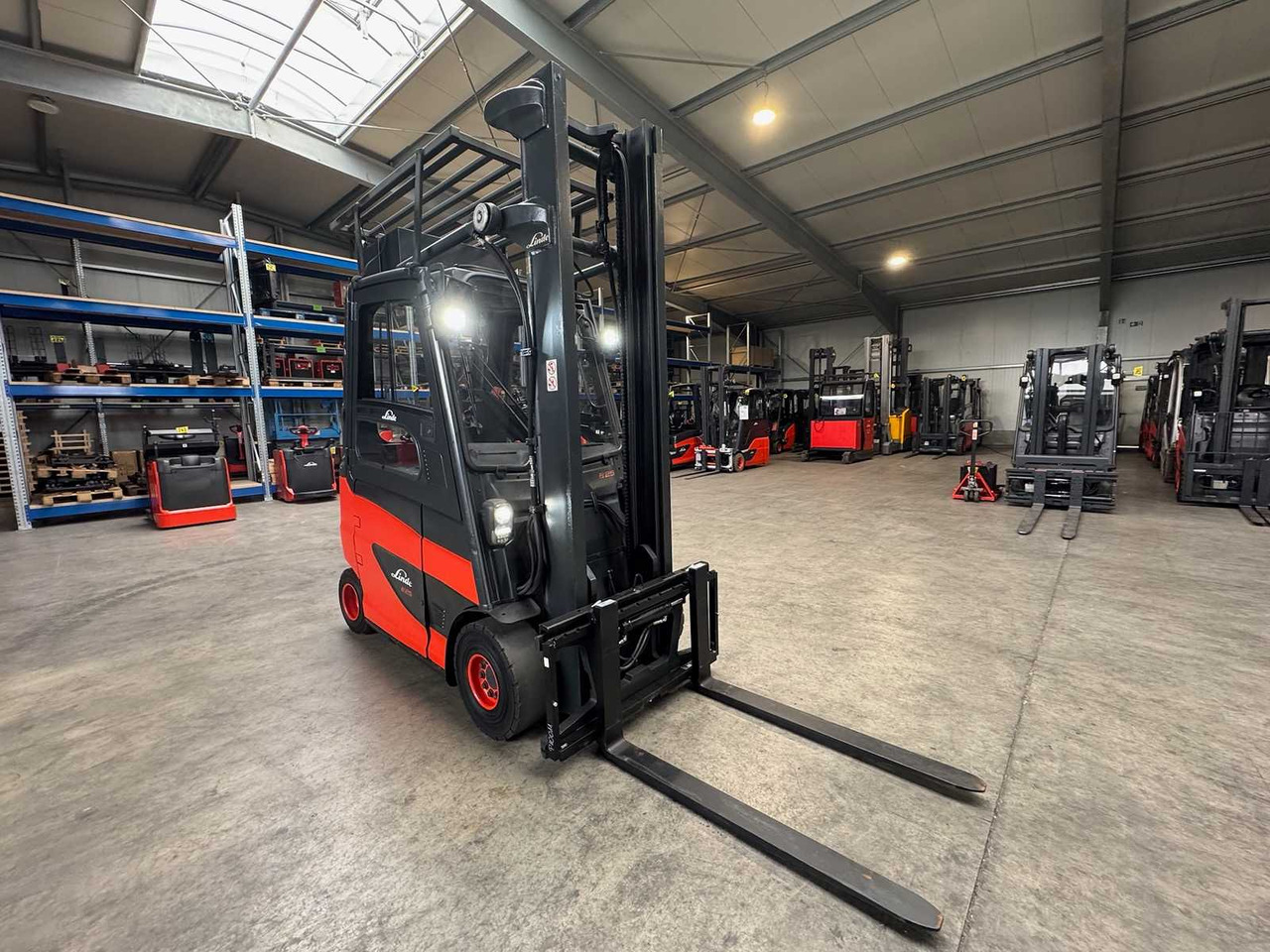 מלגזה 2018 SERVICE + UVV 08/2026 LINDE E25 EVO KLIMA 3.+4.: תמונה 7