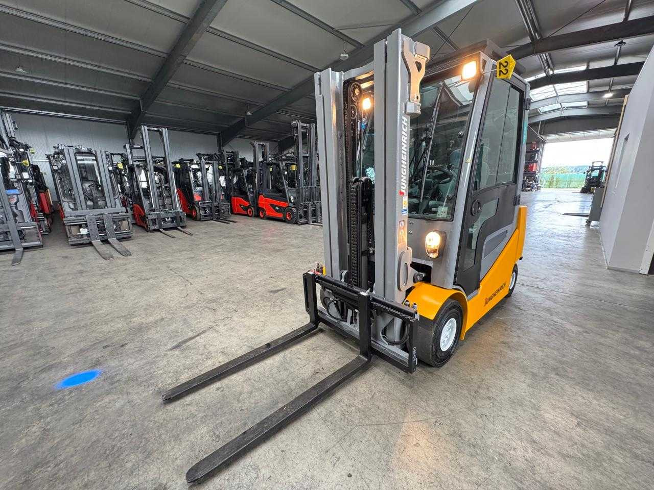 2019 SERVICE + UVV 09/2026 JUNGHEINRICH EFG425 EVO 2,500KG TRIPLEX ELECTRIC FORKLIFT 3RD + 4TH VALVE 7,821 HOURS - מלגזה: תמונה 2 2019 SERVICE + UVV 09/2026 JUNGHEINRICH EFG425 EVO 2,500KG TRIPLEX ELECTRIC FORKLIFT 3RD + 4TH VALVE 7,821 HOURS - מלגזה: תמונה 2
