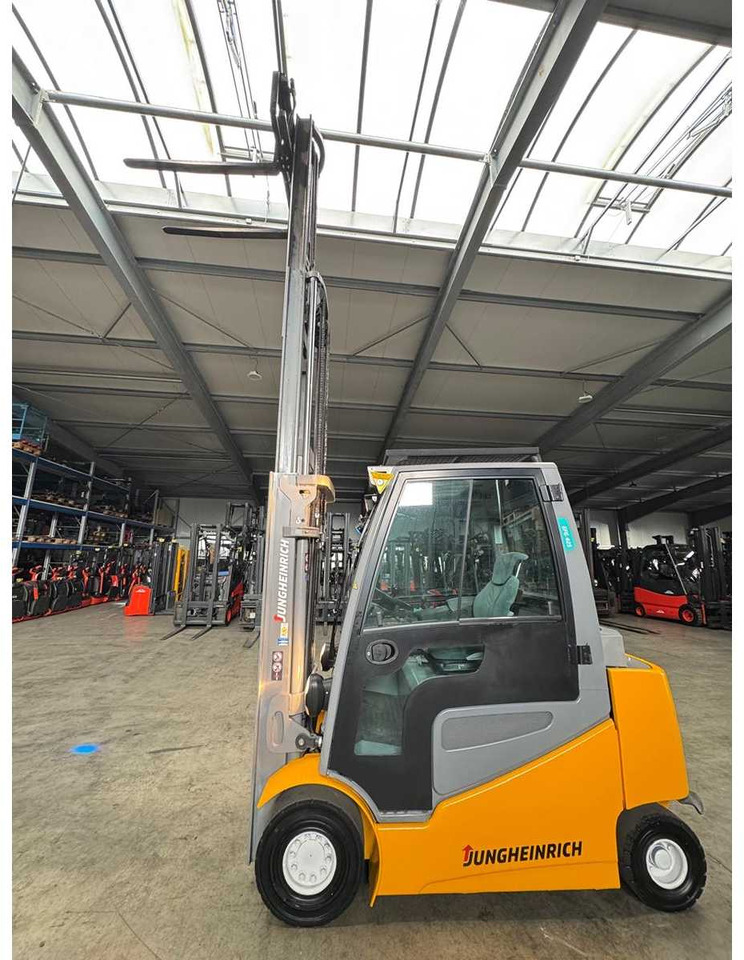 2019 SERVICE + UVV 09/2026 JUNGHEINRICH EFG425 EVO 2,500KG TRIPLEX ELECTRIC FORKLIFT 3RD + 4TH VALVE 7,821 HOURS - מלגזה: תמונה 4 2019 SERVICE + UVV 09/2026 JUNGHEINRICH EFG425 EVO 2,500KG TRIPLEX ELECTRIC FORKLIFT 3RD + 4TH VALVE 7,821 HOURS - מלגזה: תמונה 4