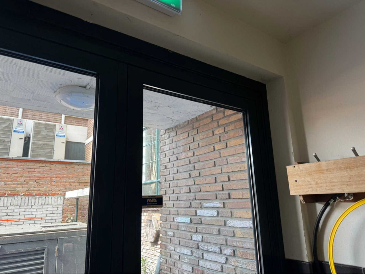 2022 Aluminum door with frame - ציוד בנייה: תמונה 5 2022 Aluminum door with frame - ציוד בנייה: תמונה 5