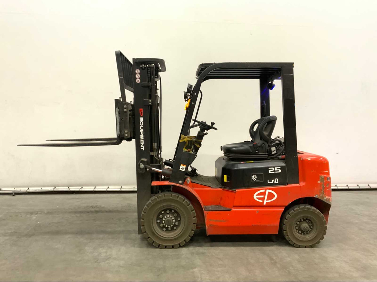 2022 EP EFL252 FORKLIFT - מלגזה: תמונה 5 2022 EP EFL252 FORKLIFT - מלגזה: תמונה 5