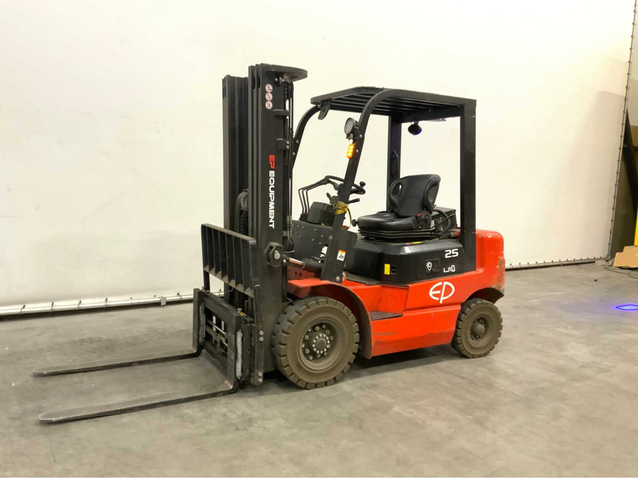 2022 EP EFL252 FORKLIFT - מלגזה: תמונה 4 2022 EP EFL252 FORKLIFT - מלגזה: תמונה 4