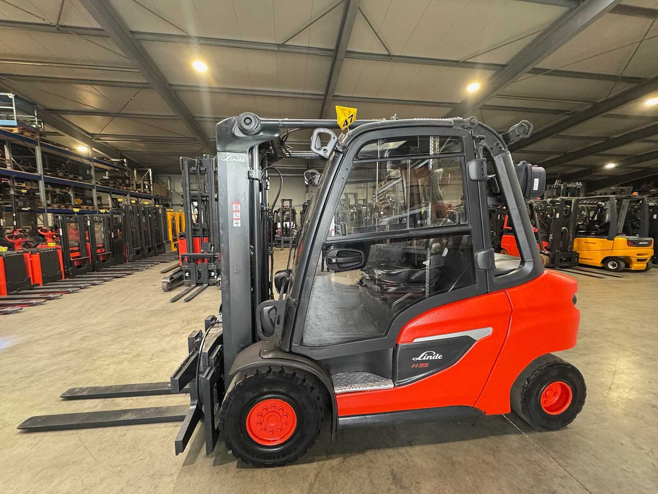 2022 LINDE H35D 3,500KG ROTARY DUPLEX FREE LIFT DIESEL FORKLIFT 3,338 HOURS - מלגזה: תמונה 1 2022 LINDE H35D 3,500KG ROTARY DUPLEX FREE LIFT DIESEL FORKLIFT 3,338 HOURS - מלגזה: תמונה 1