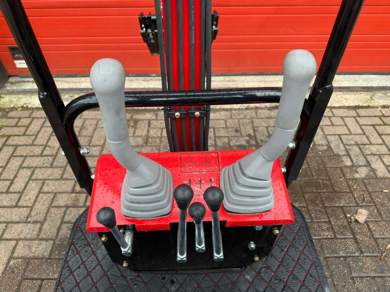 2024 JPC HT12 RED MINI EXCAVATOR - מיני מחפר: תמונה 5 2024 JPC HT12 RED MINI EXCAVATOR - מיני מחפר: תמונה 5