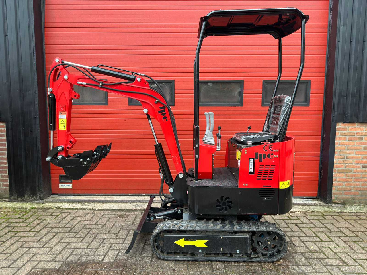 2024 JPC HT12 RED MINI EXCAVATOR - מיני מחפר: תמונה 1 2024 JPC HT12 RED MINI EXCAVATOR - מיני מחפר: תמונה 1