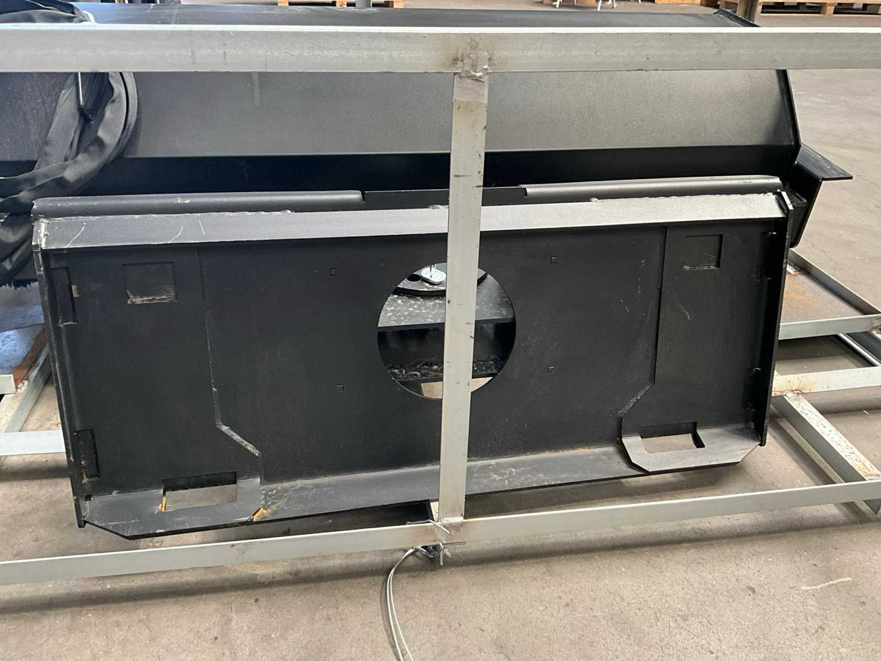 2025 72 INCH BROOM/SWEEPER FOR SKID STEER LOADER - מעמיס רצועות קומפקטי: תמונה 3 2025 72 INCH BROOM/SWEEPER FOR SKID STEER LOADER - מעמיס רצועות קומפקטי: תמונה 3