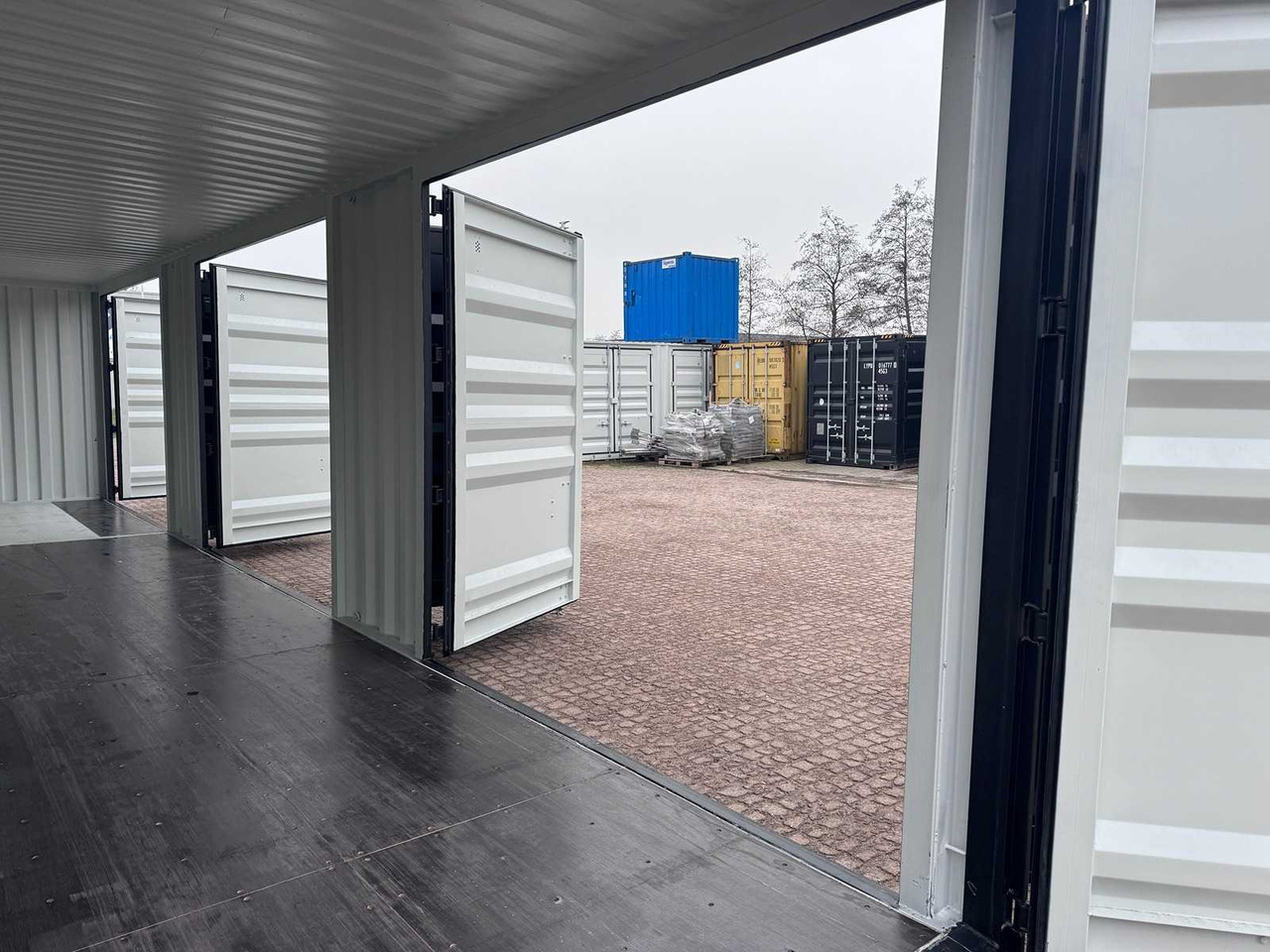מכולת משלוח 40ft High Cube shipping container with 3 side doors: תמונה 9