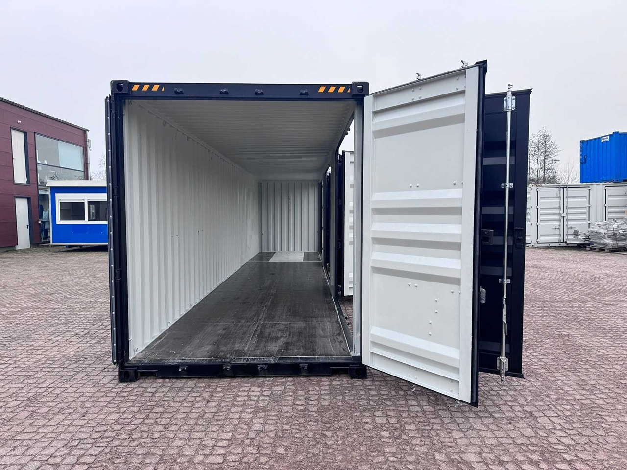 מכולת משלוח 40ft High Cube shipping container with 3 side doors: תמונה 8