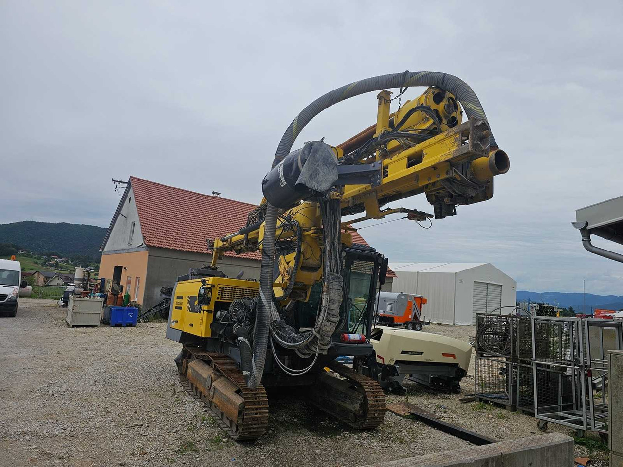 Atlas Copco ROC F9 - אסדת קידוח: תמונה 4 Atlas Copco ROC F9 - אסדת קידוח: תמונה 4