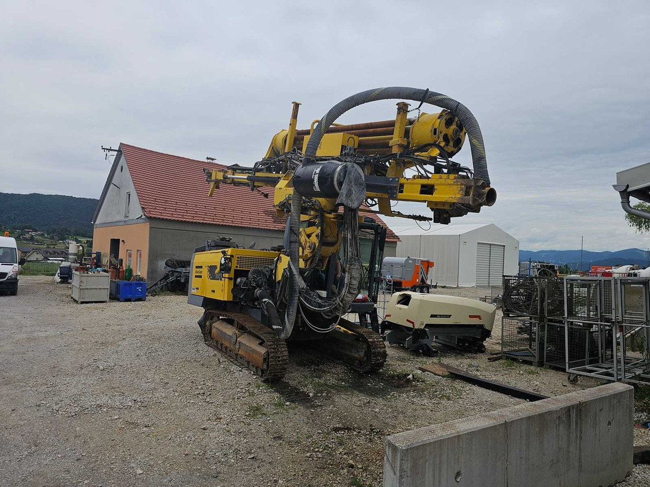 Atlas Copco ROC F9 - אסדת קידוח: תמונה 3 Atlas Copco ROC F9 - אסדת קידוח: תמונה 3