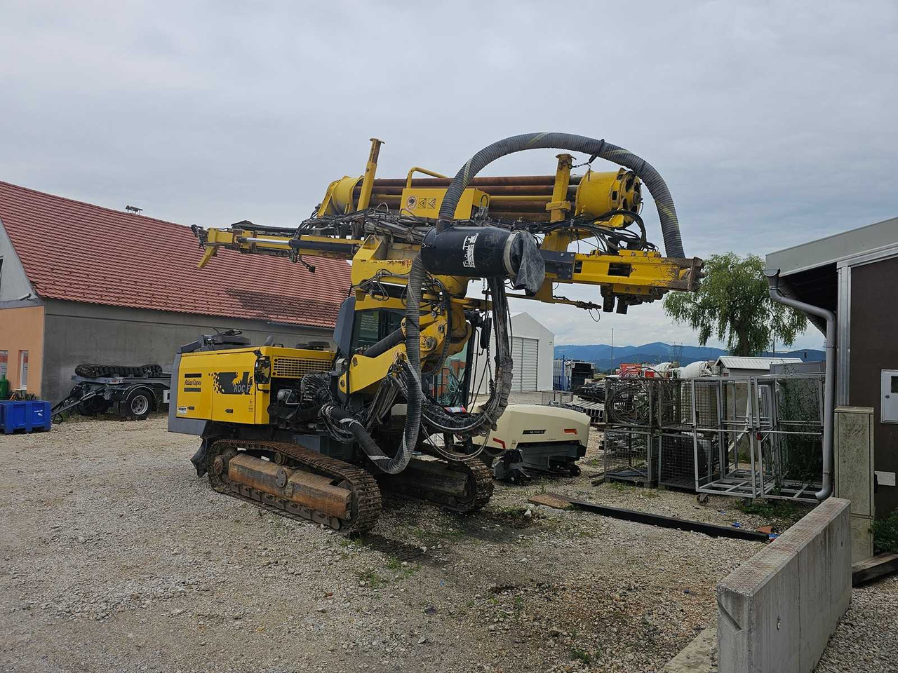 Atlas Copco ROC F9 - אסדת קידוח: תמונה 1 Atlas Copco ROC F9 - אסדת קידוח: תמונה 1