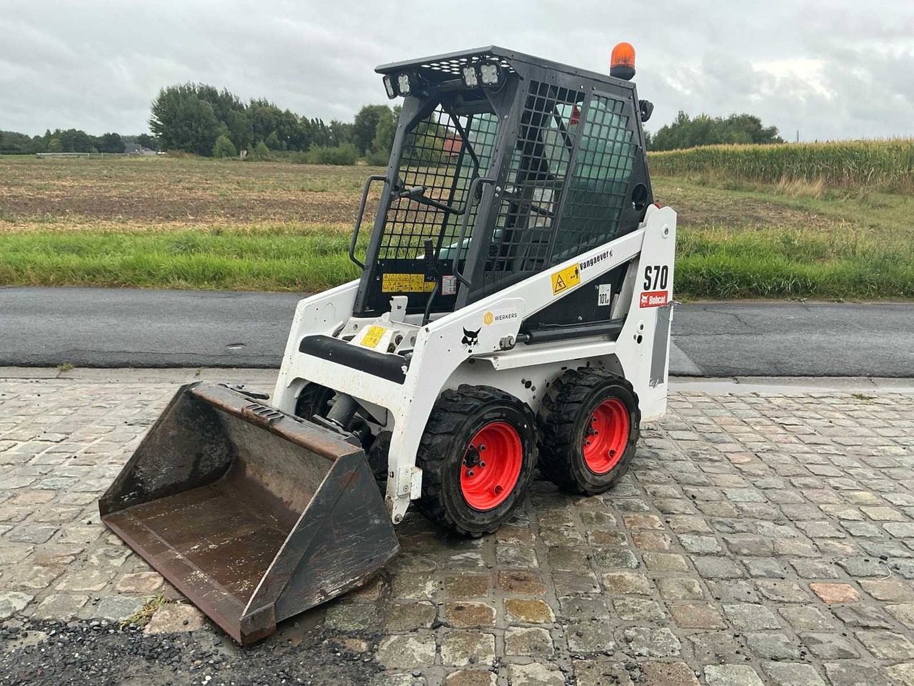 BOBCAT S70 - מעמיס היגוי החלקה: תמונה 1 BOBCAT S70 - מעמיס היגוי החלקה: תמונה 1