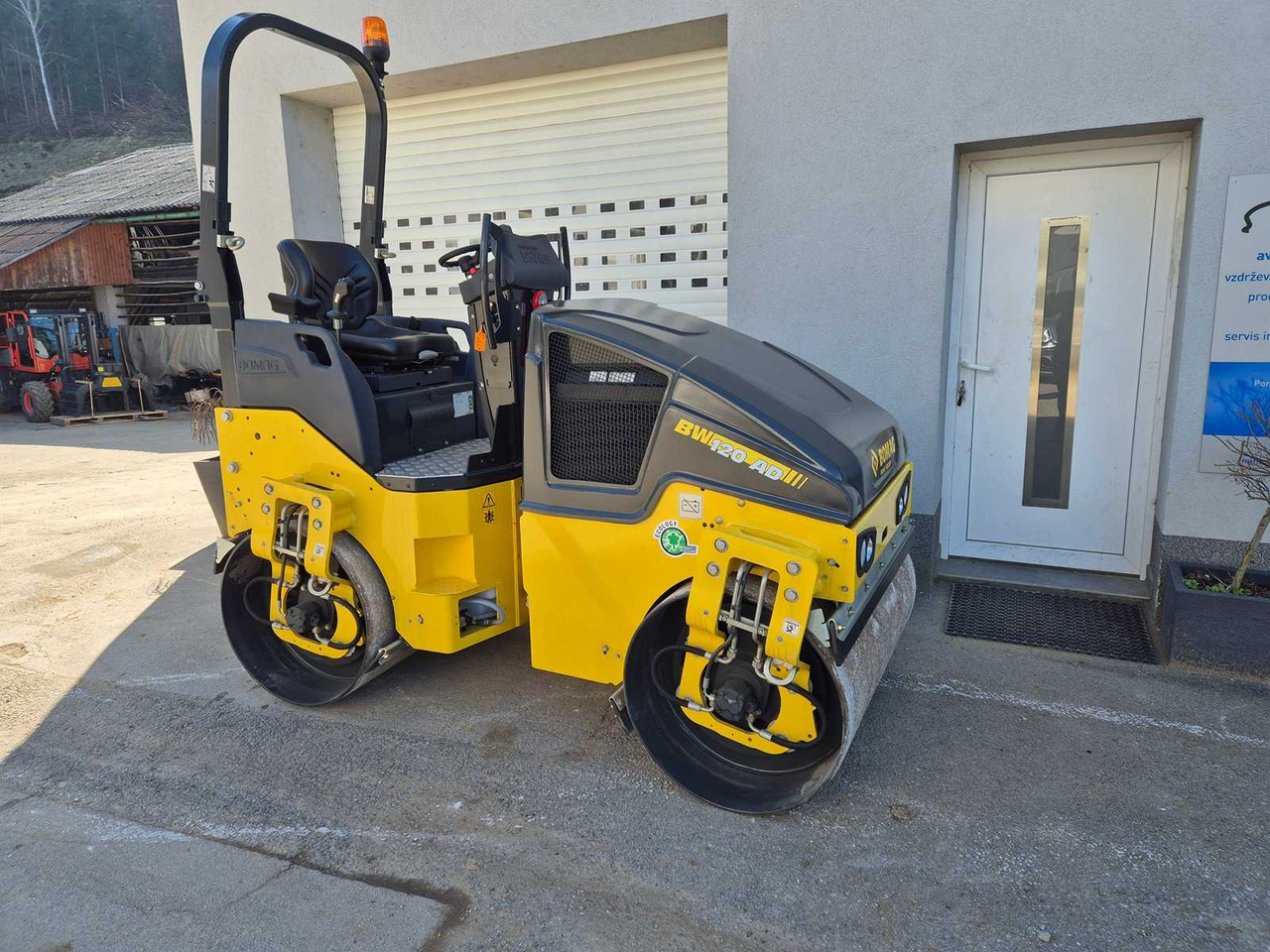 BOMAG BW 120 AD-5 - רולר כביש: תמונה 2 BOMAG BW 120 AD-5 - רולר כביש: תמונה 2