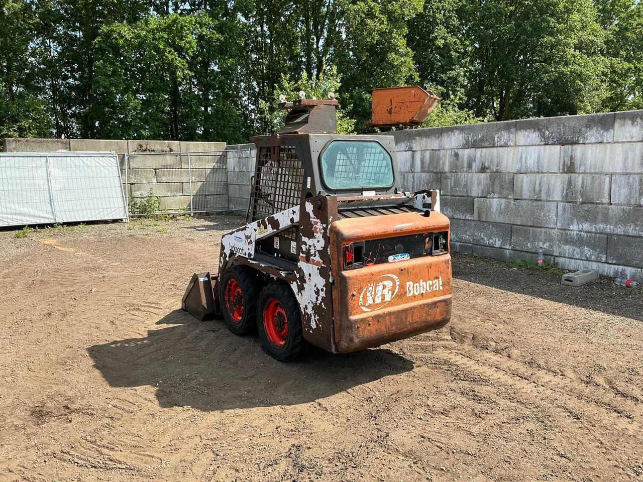 Bobcat 553 - מעמיס היגוי החלקה: תמונה 3 Bobcat 553 - מעמיס היגוי החלקה: תמונה 3