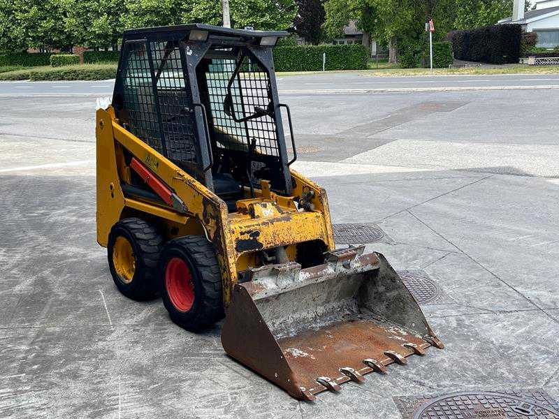 Bobcat S70 - מעמיס היגוי החלקה: תמונה 5 Bobcat S70 - מעמיס היגוי החלקה: תמונה 5