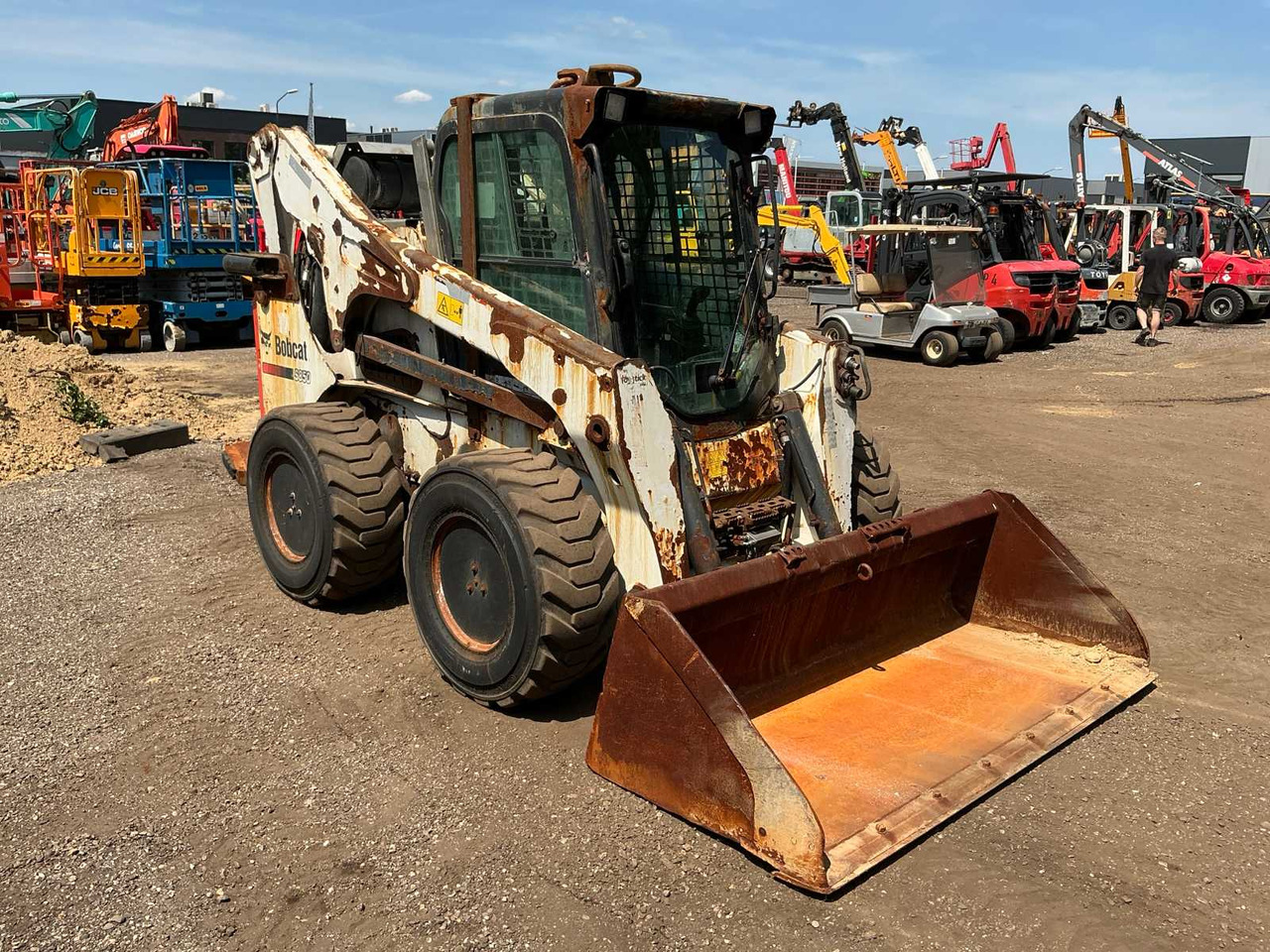 Bobcat S850 - מעמיס היגוי החלקה: תמונה 5 Bobcat S850 - מעמיס היגוי החלקה: תמונה 5