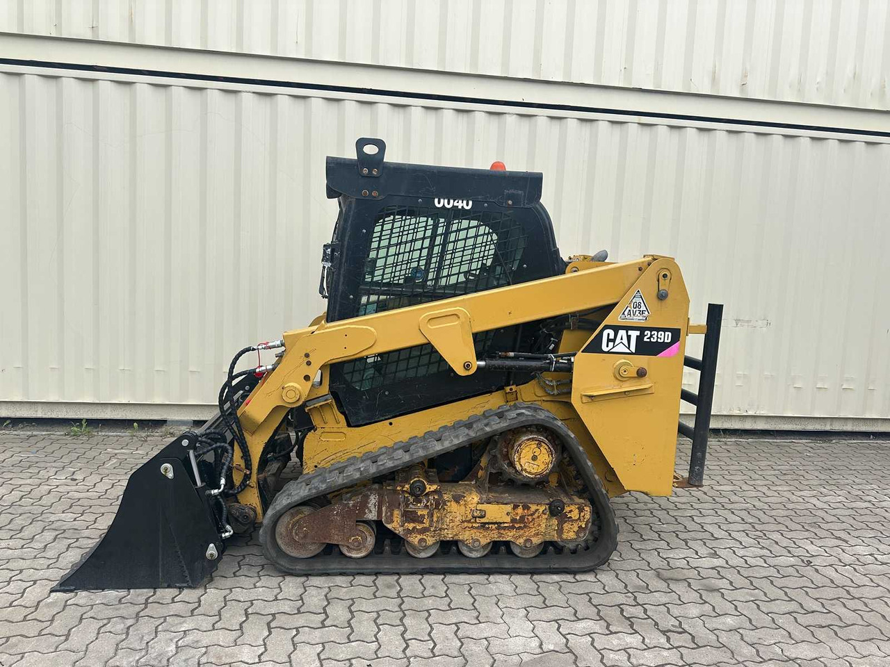 CAT 239D - מעמיס היגוי החלקה: תמונה 2 CAT 239D - מעמיס היגוי החלקה: תמונה 2