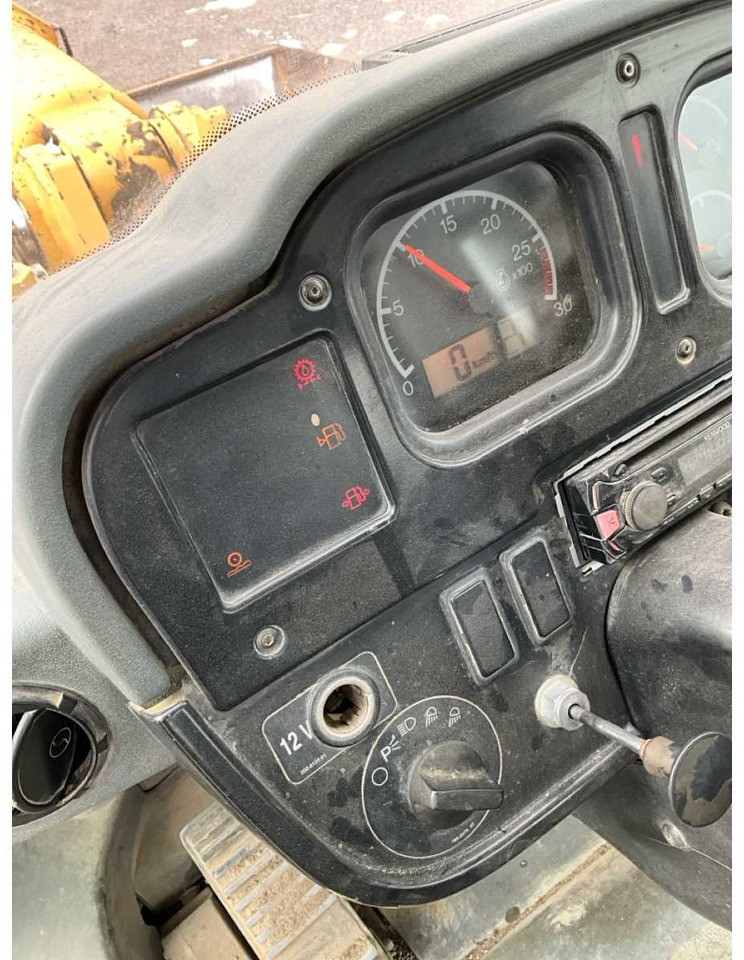 מעמיס גלגלים CAT 966G: תמונה 28