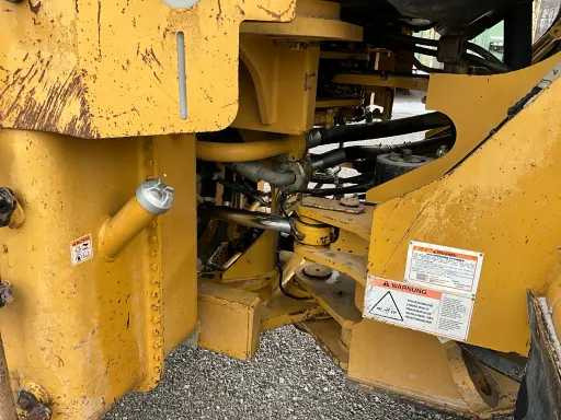 מעמיס גלגלים CAT 966G: תמונה 12