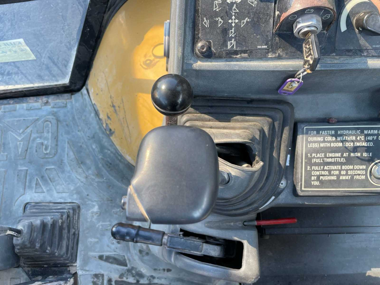 Cat 428C - דחפור: תמונה 4 Cat 428C - דחפור: תמונה 4