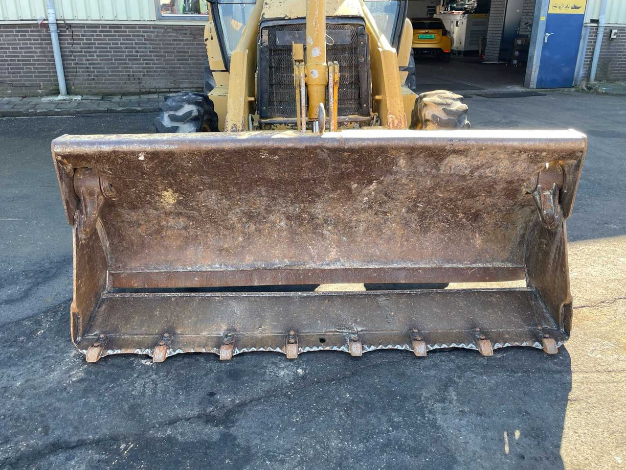Cat 428C - דחפור: תמונה 3 Cat 428C - דחפור: תמונה 3