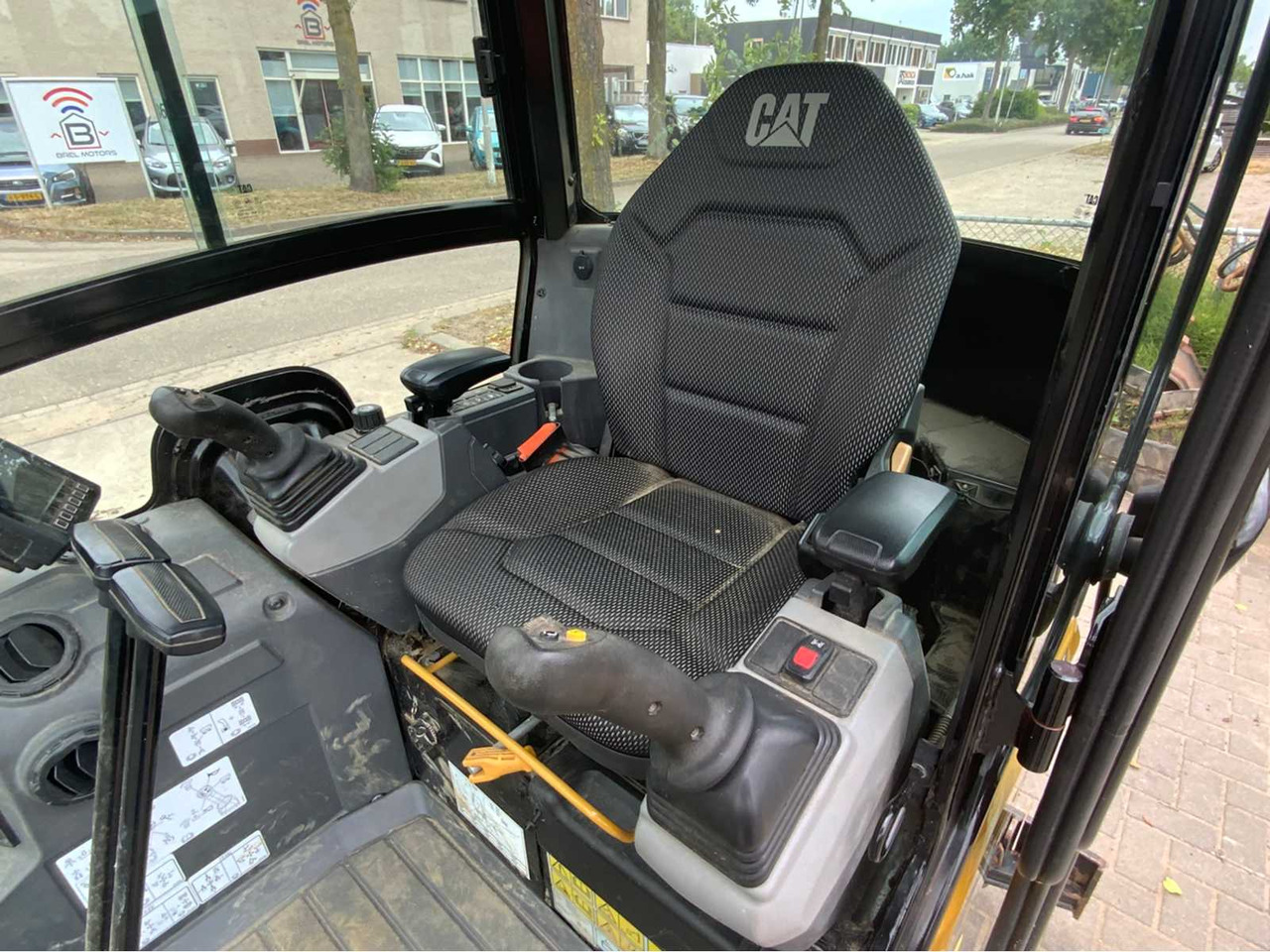 מיני מחפר Caterpillar 301.6: תמונה 20