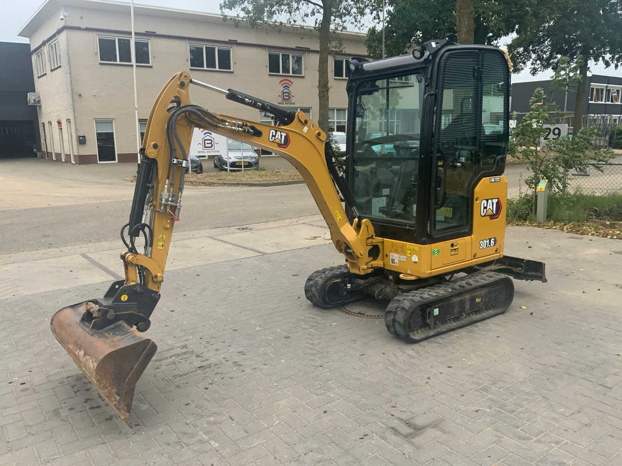מיני מחפר Caterpillar 301.6: תמונה 6