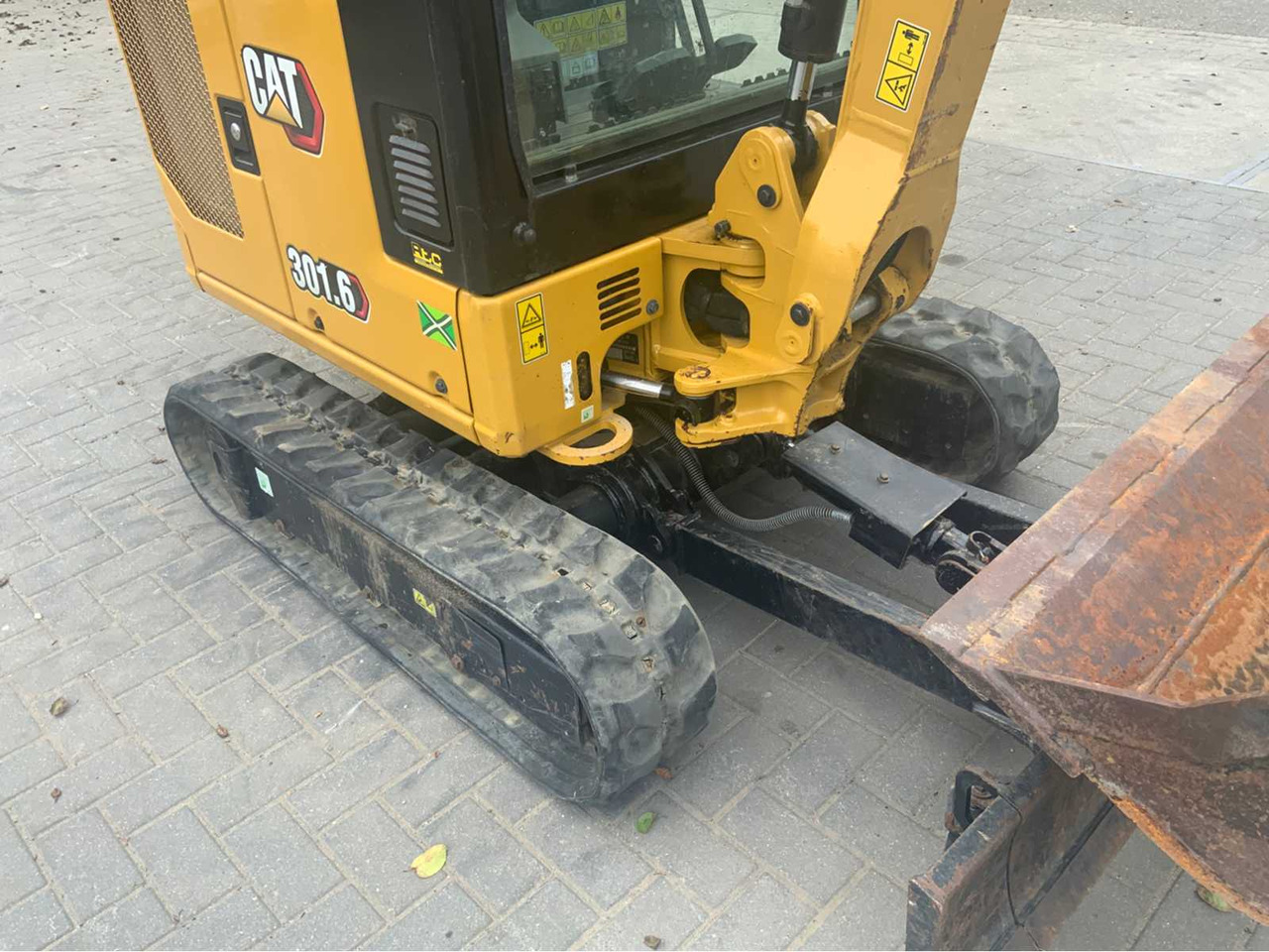מיני מחפר Caterpillar 301.6: תמונה 32