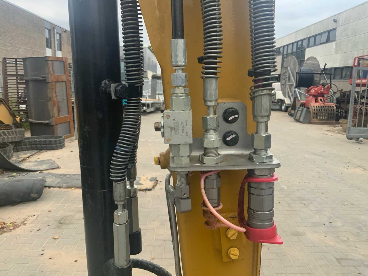 מיני מחפר Caterpillar 301.6: תמונה 23