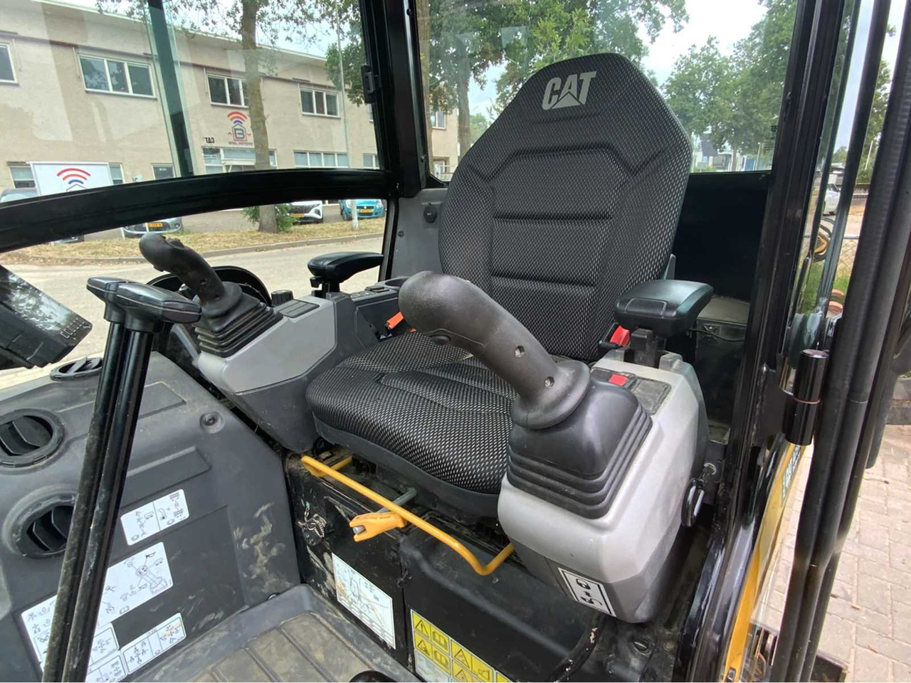מיני מחפר Caterpillar 301.6: תמונה 21