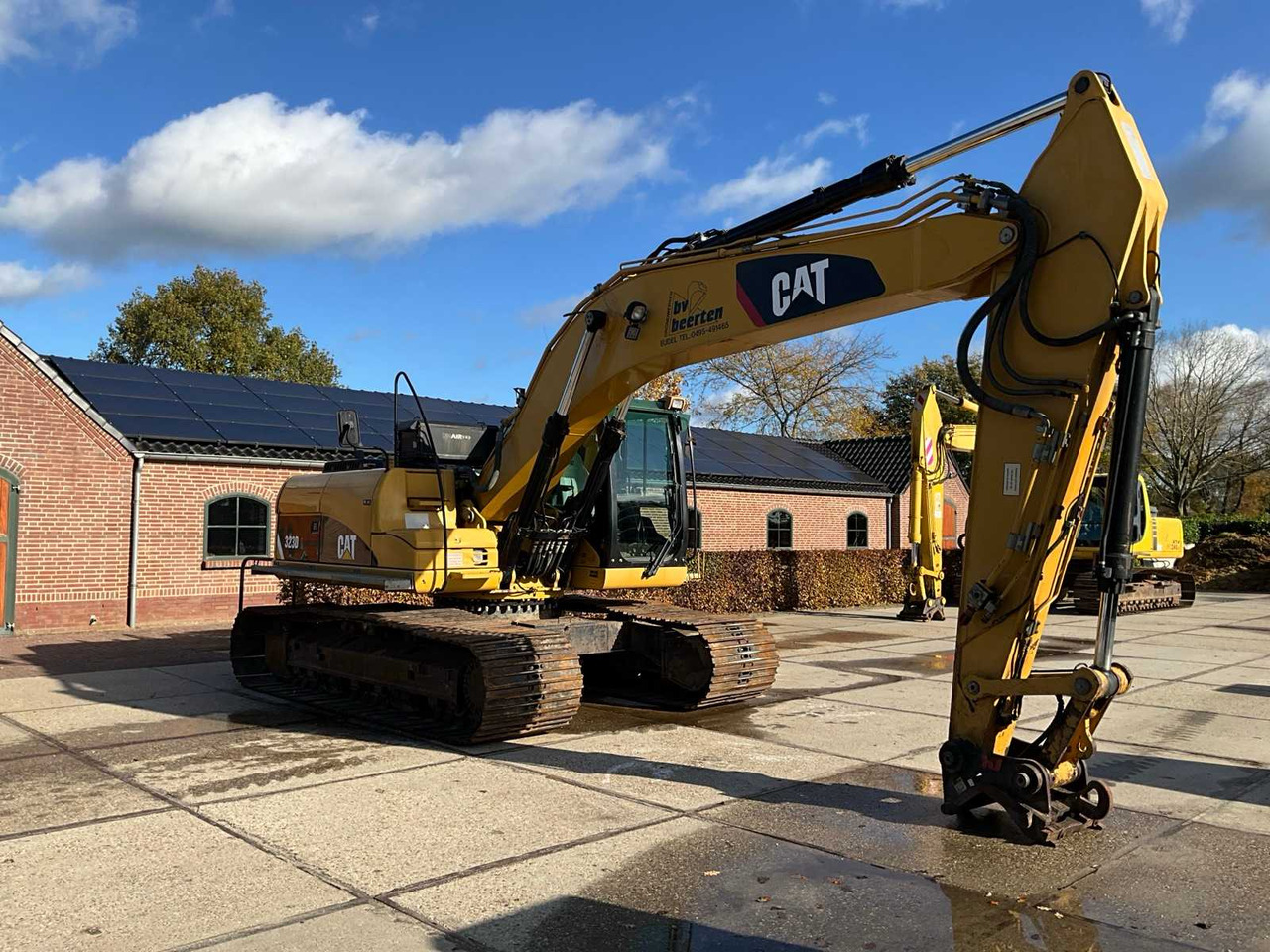 Caterpillar 323D L - מחפר סורק: תמונה 2 Caterpillar 323D L - מחפר סורק: תמונה 2