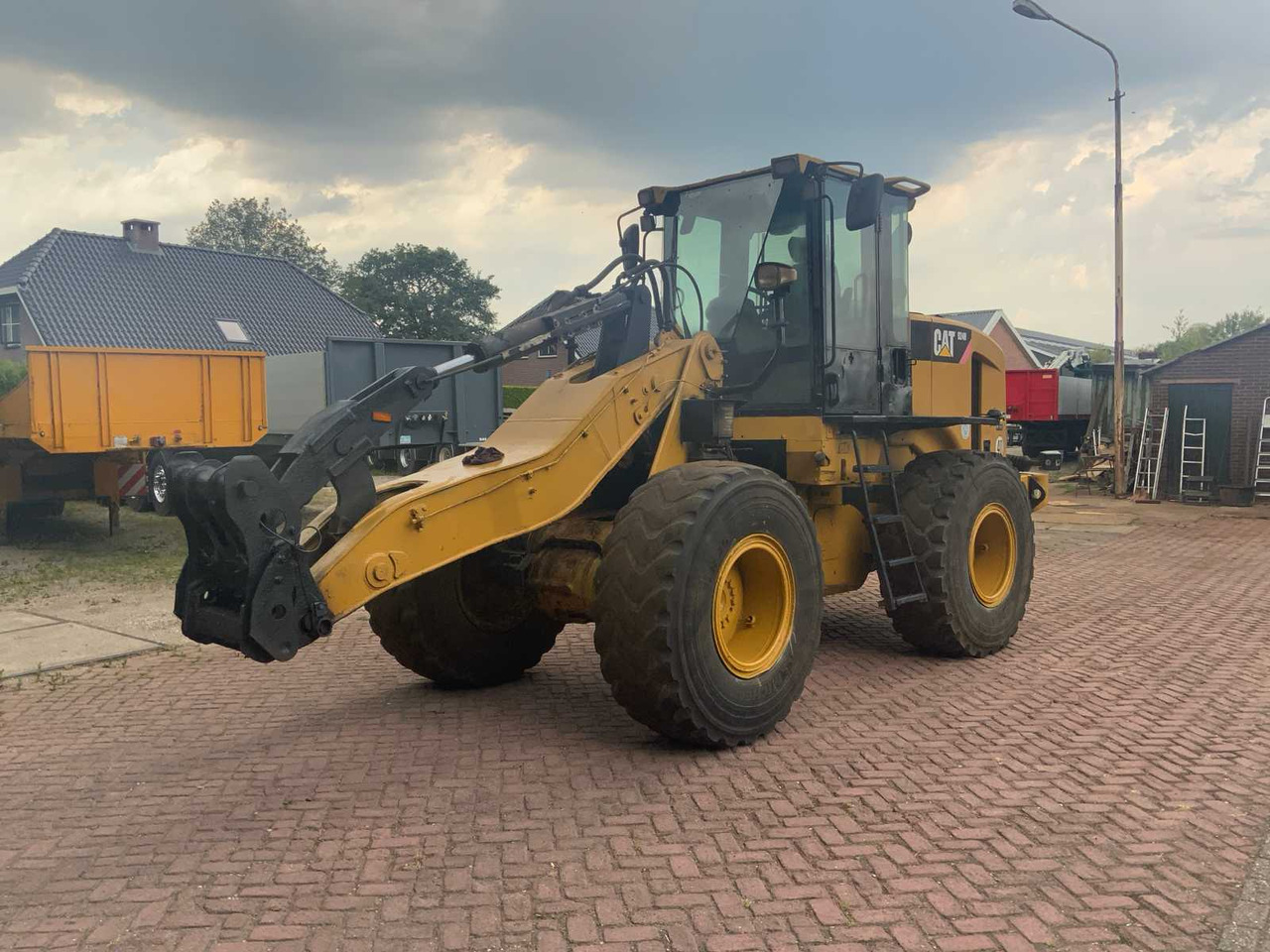 Caterpillar 924H - מעמיס גלגלים: תמונה 1 Caterpillar 924H - מעמיס גלגלים: תמונה 1