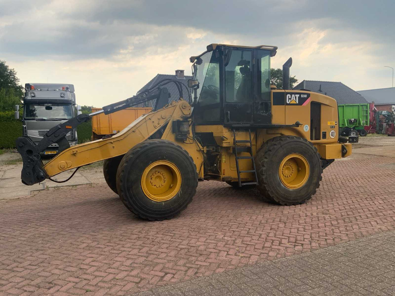 Caterpillar 924H - מעמיס גלגלים: תמונה 2 Caterpillar 924H - מעמיס גלגלים: תמונה 2