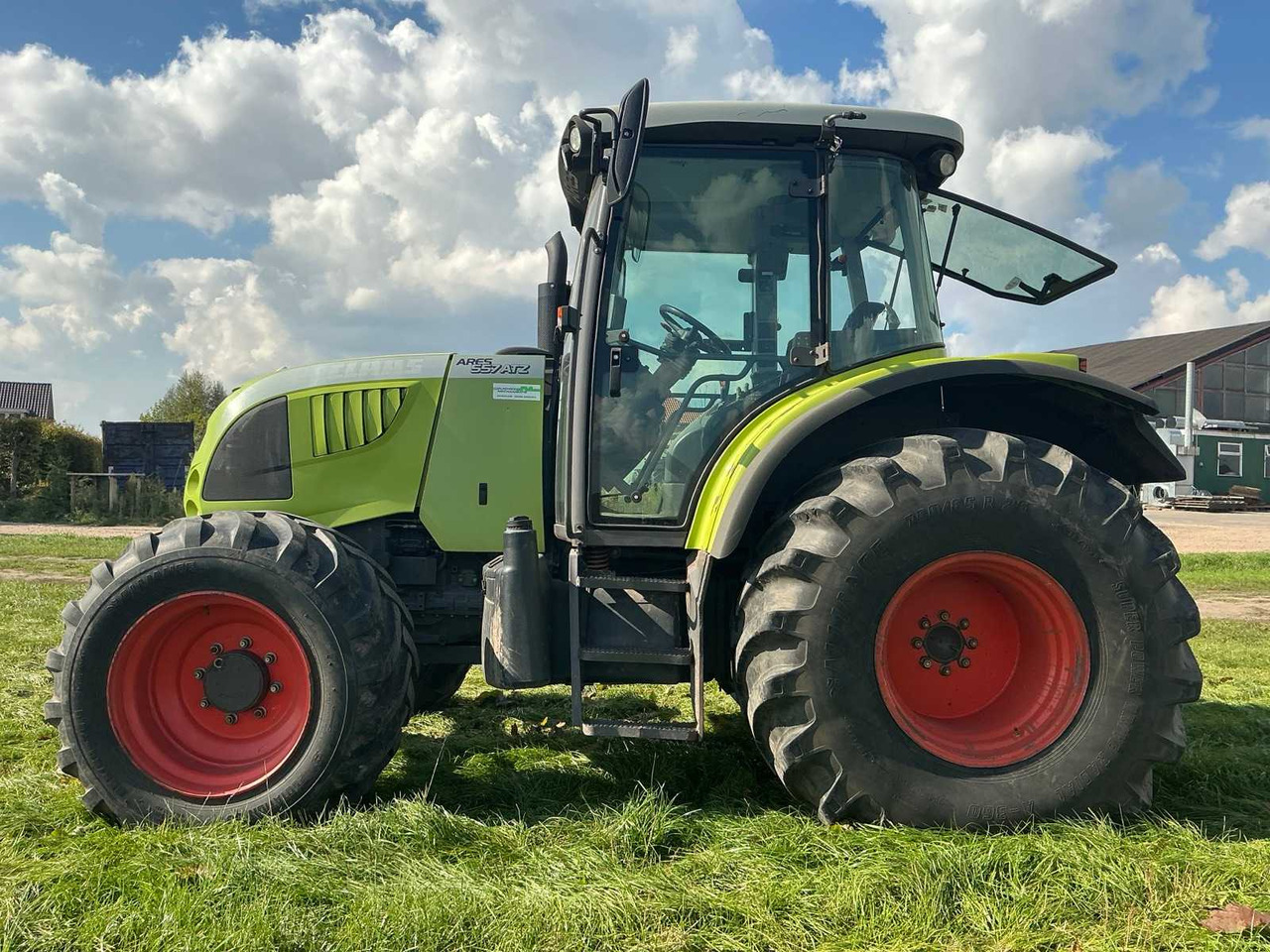 Claas Ares 557 ATZ - טרקטור חקלאי: תמונה 2 Claas Ares 557 ATZ - טרקטור חקלאי: תמונה 2