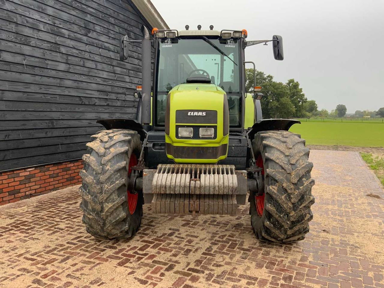 Claas Ares 826 RZ - טרקטור חקלאי: תמונה 2 Claas Ares 826 RZ - טרקטור חקלאי: תמונה 2