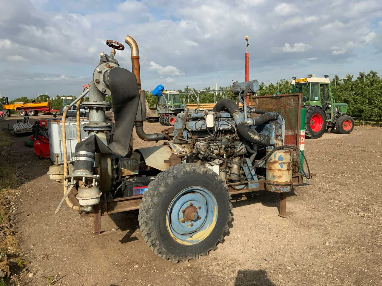 DAF 825 - מערכת השקיה: תמונה 2 DAF 825 - מערכת השקיה: תמונה 2