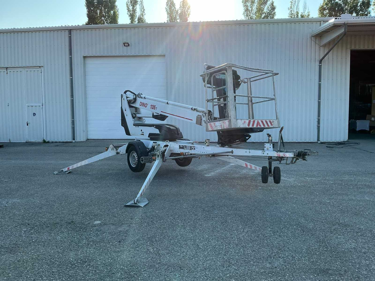 DINOlift 135T - פלטפורמה אווירית: תמונה 2 DINOlift 135T - פלטפורמה אווירית: תמונה 2