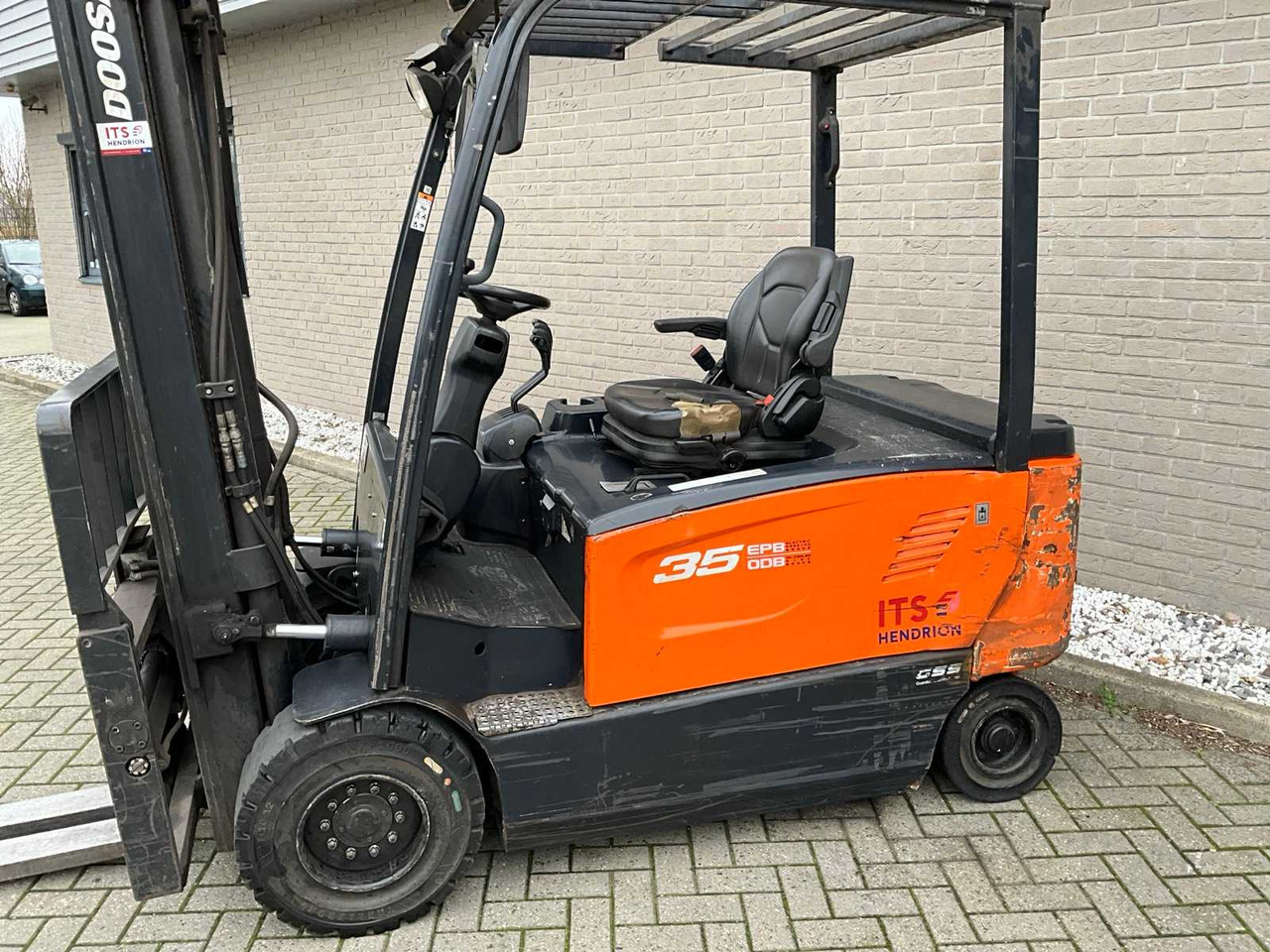 DOOSAN - B35X-7 - FORKLIFT - מלגזה: תמונה 2 DOOSAN - B35X-7 - FORKLIFT - מלגזה: תמונה 2