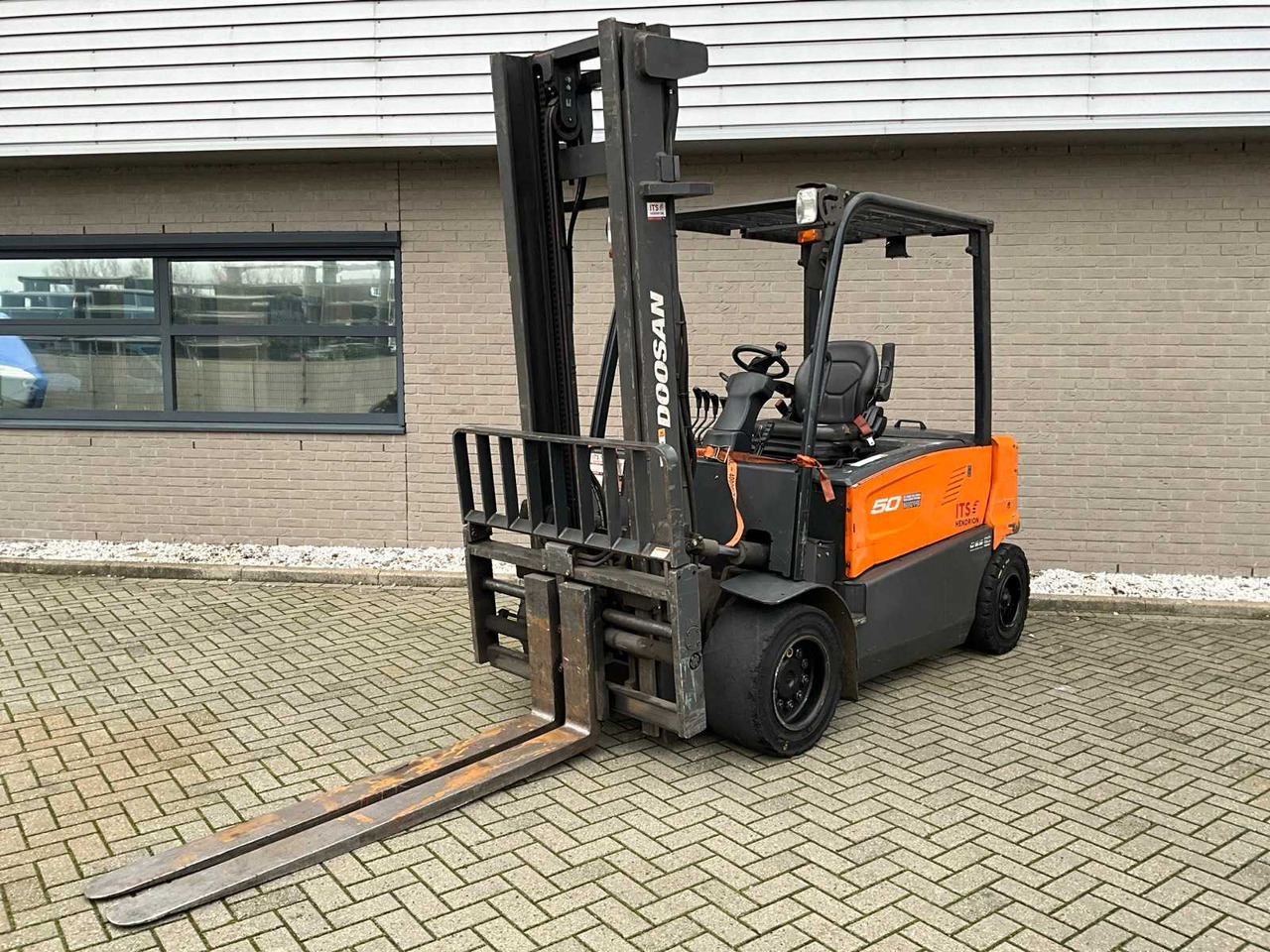 DOOSAN - B50X-7 - FORKLIFT - מלגזה: תמונה 1 DOOSAN - B50X-7 - FORKLIFT - מלגזה: תמונה 1