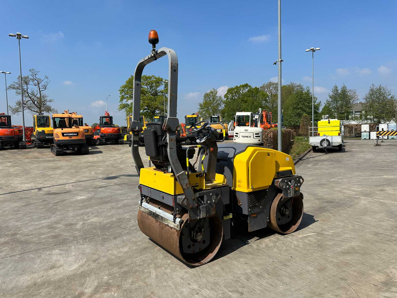 DYNAPAC CC1200 - רולר כביש: תמונה 4 DYNAPAC CC1200 - רולר כביש: תמונה 4