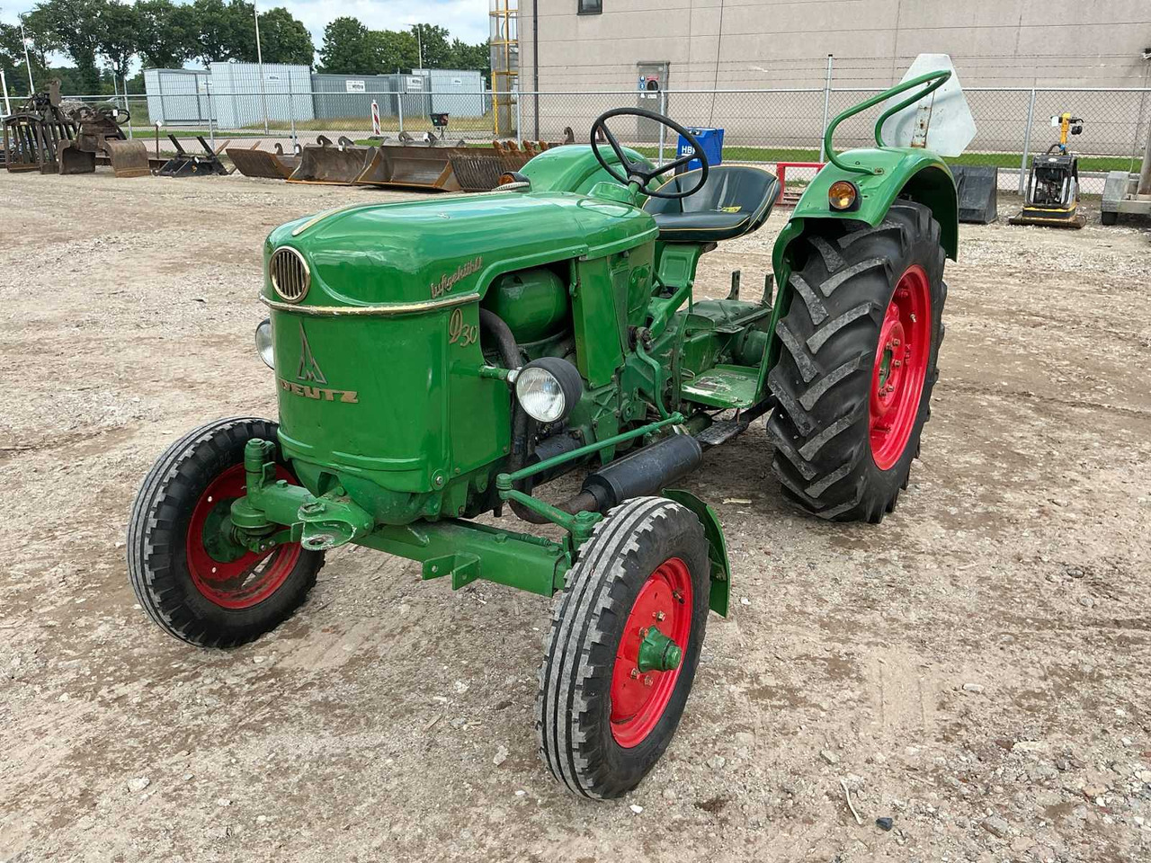 Deutz D30 luchtgekoeld - טרקטור חקלאי: תמונה 1 Deutz D30 luchtgekoeld - טרקטור חקלאי: תמונה 1