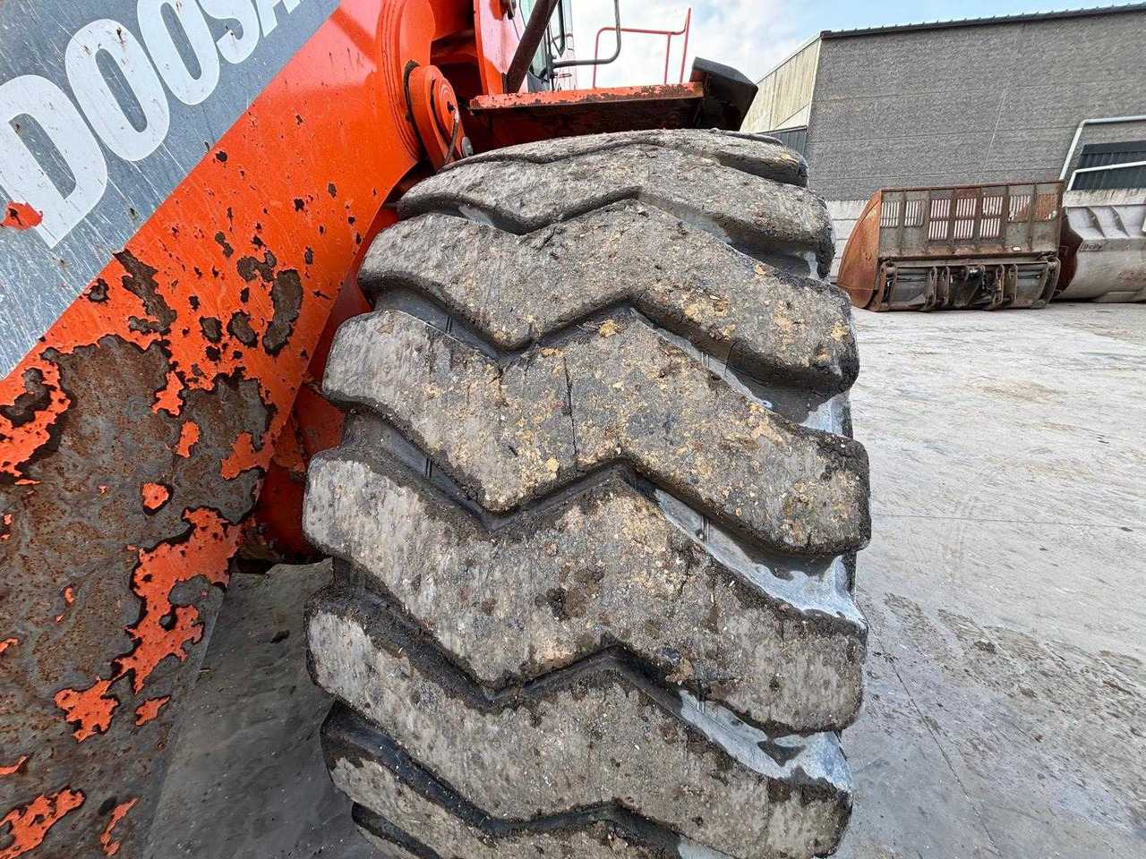 מעמיס גלגלים Doosan DL550: תמונה 9