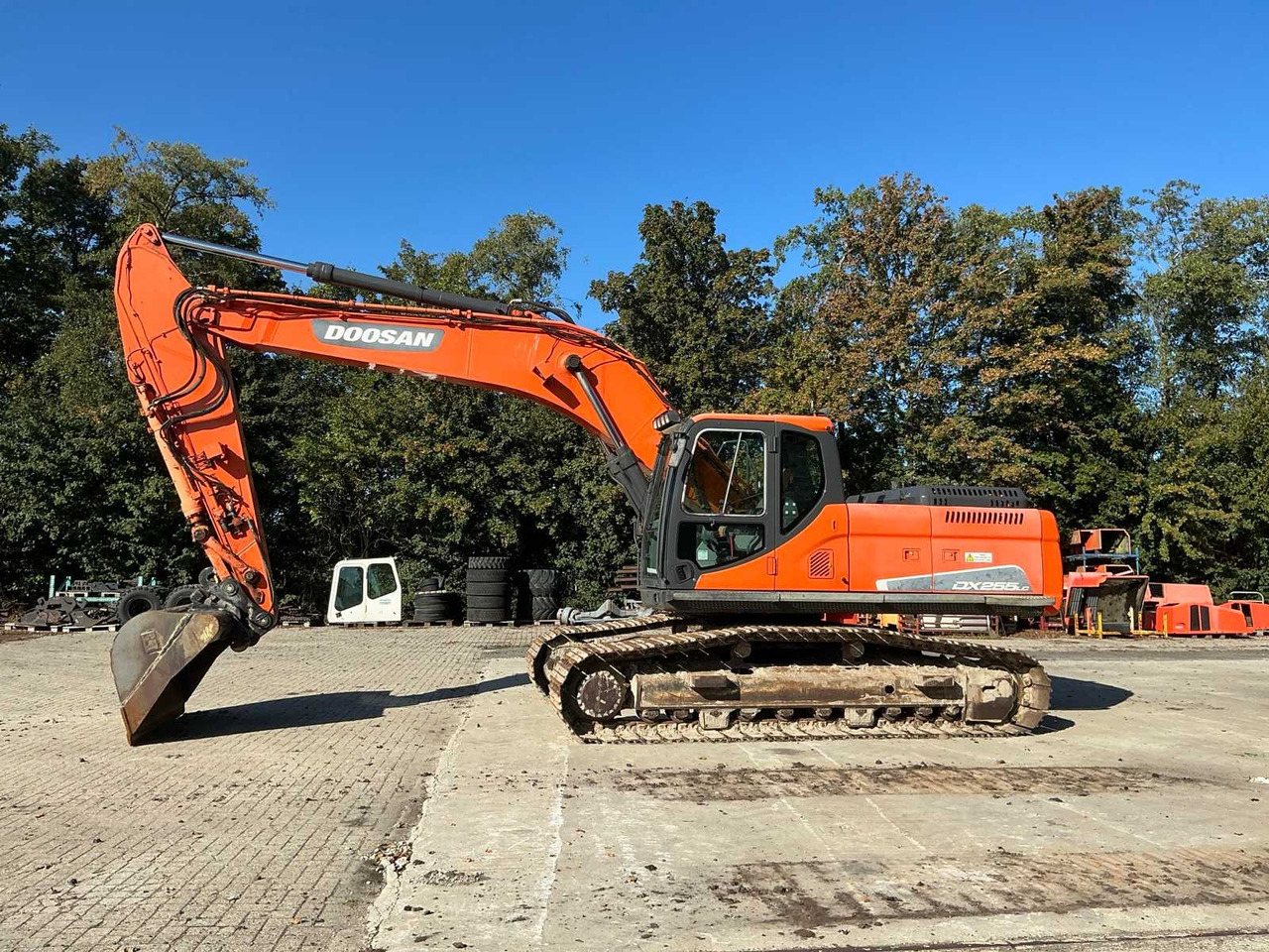 Doosan DX255LC - מחפר סורק: תמונה 2 Doosan DX255LC - מחפר סורק: תמונה 2