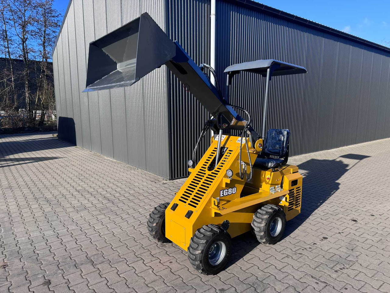 EGN EG80 MINI SHOVEL / MINI LOADER - מעמיס רצועות קומפקטי: תמונה 4 EGN EG80 MINI SHOVEL / MINI LOADER - מעמיס רצועות קומפקטי: תמונה 4