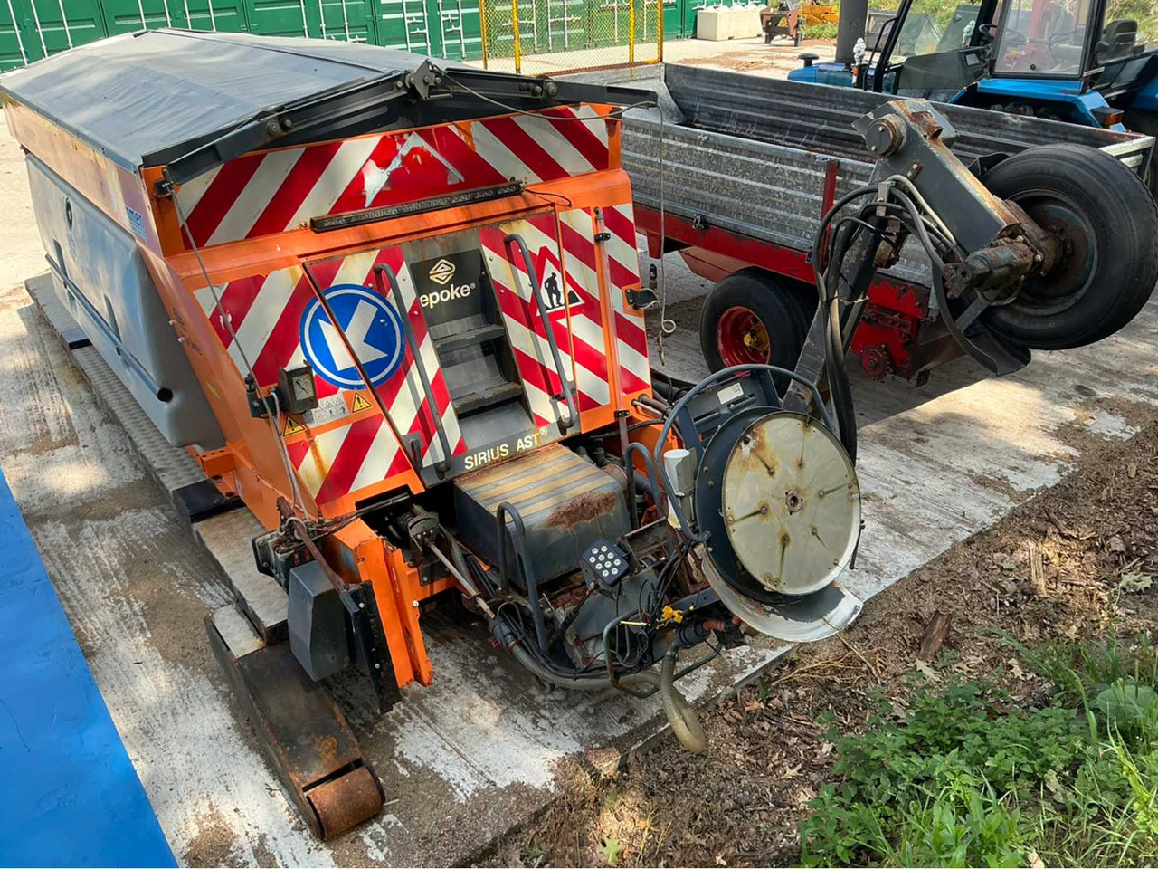 Epoke Sw 3800 - מפזר חול/ מלח: תמונה 5 Epoke Sw 3800 - מפזר חול/ מלח: תמונה 5