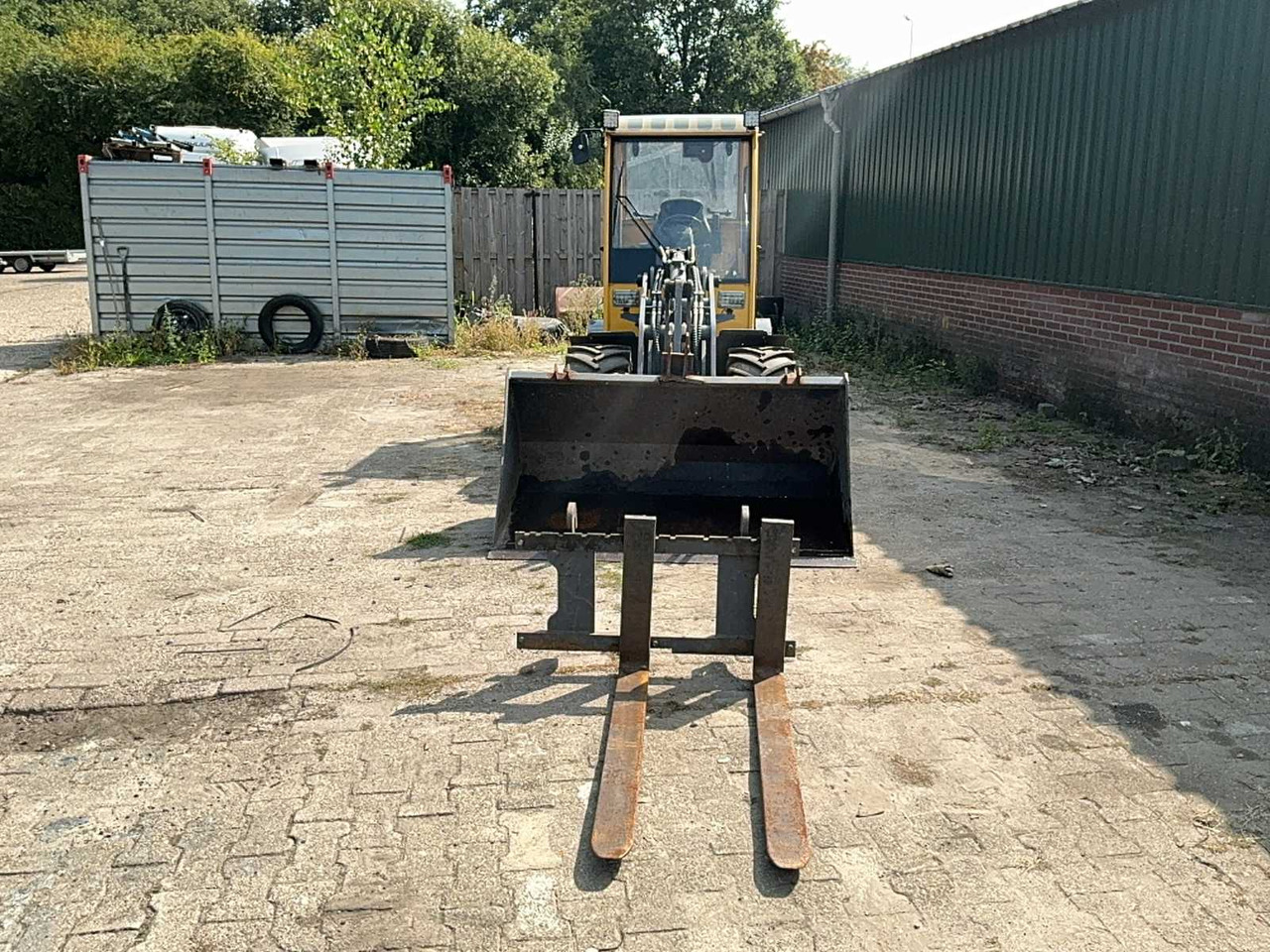 Eurotrac 8207W121CS - מעמיס גלגלים: תמונה 2 Eurotrac 8207W121CS - מעמיס גלגלים: תמונה 2