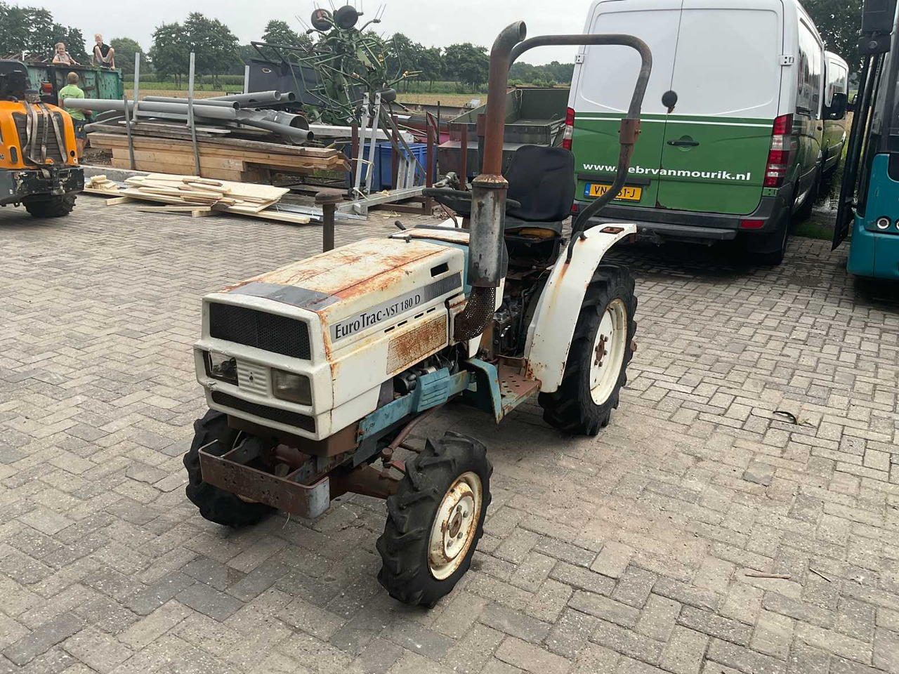Eurotrac VST 180D - טרקטור קומפקטי: תמונה 1 Eurotrac VST 180D - טרקטור קומפקטי: תמונה 1