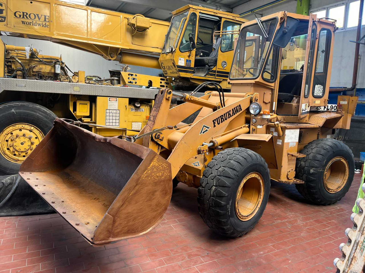 FURUKAWA FL90 WHEEL LOADER - מעמיס גלגלים: תמונה 3 FURUKAWA FL90 WHEEL LOADER - מעמיס גלגלים: תמונה 3